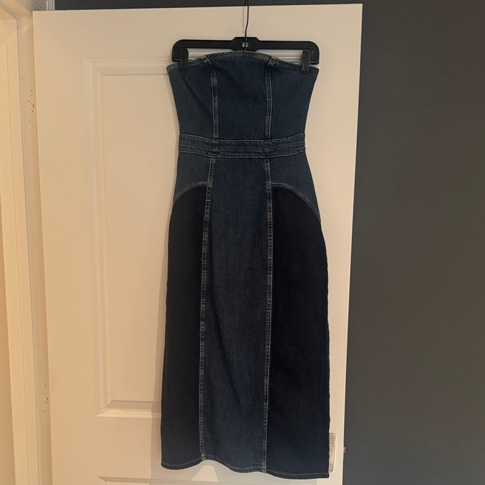 Zara Dark Blue Strapless Dress
